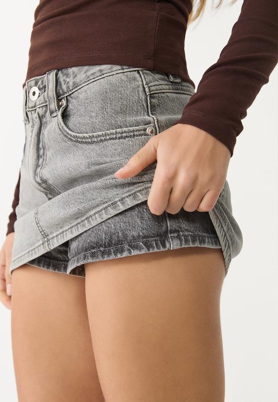 JUPE-SHORT EN JEAN
